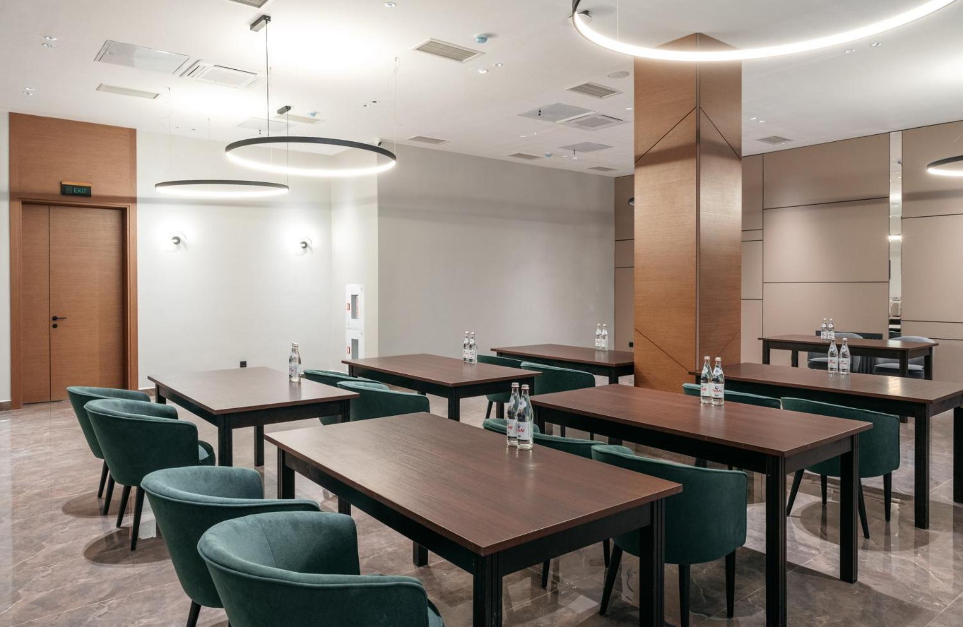 Raavah Aparthotel Αλμάτι Εξωτερικό φωτογραφία